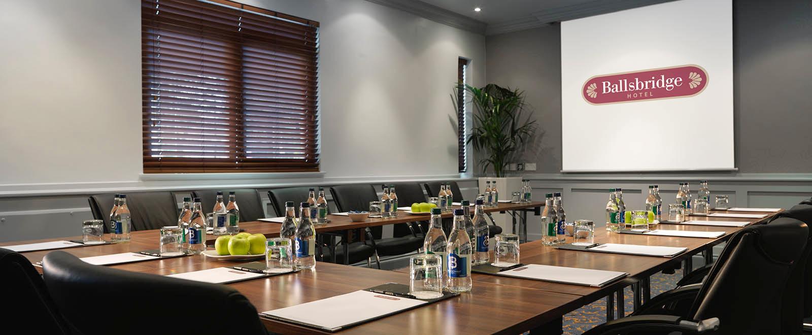 דבלין Ballsbridge Hotel מראה חיצוני תמונה